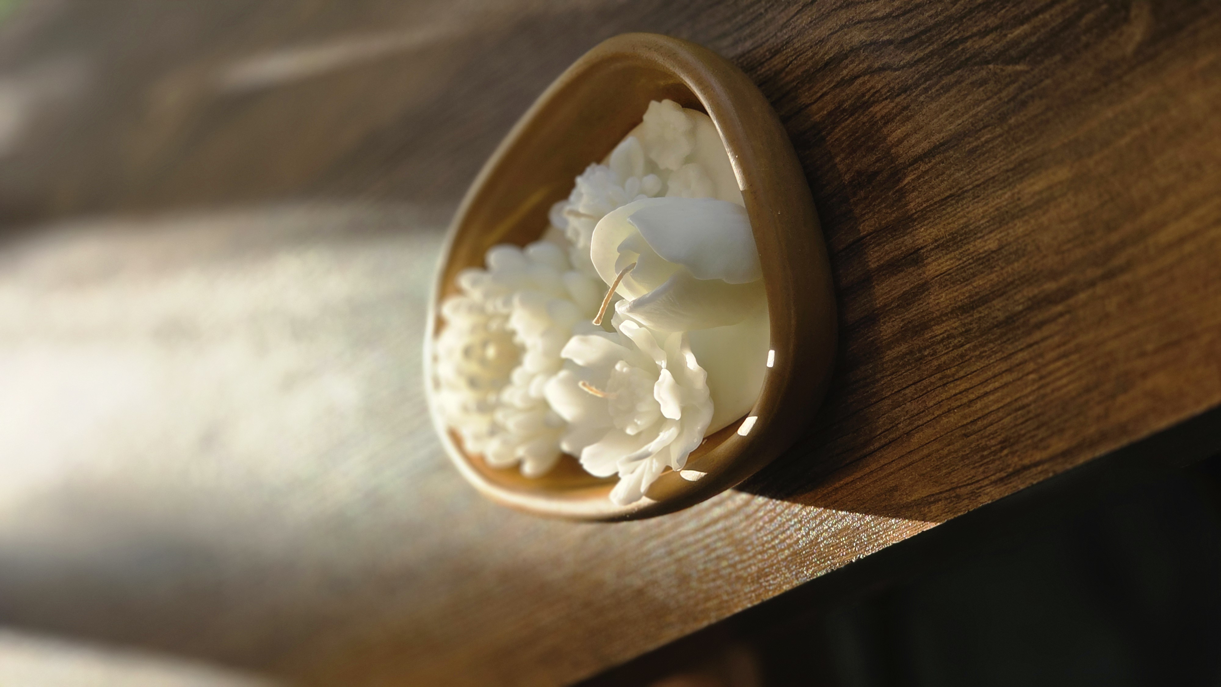 Mixed wooden base candle- 2